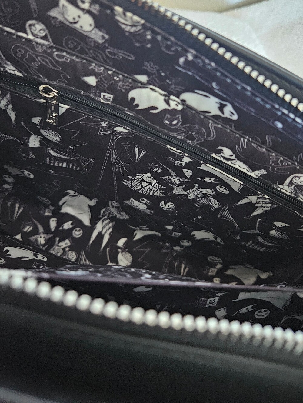 Loungefly - Nightmare Before Christmas Bag W/ Crossbody Strap - Picture 11 of 13